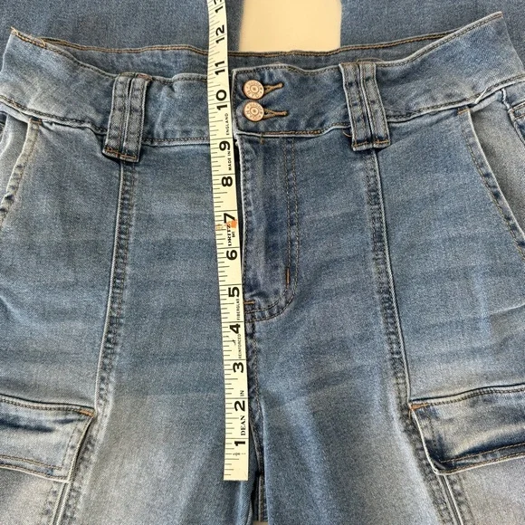 Madden NYC Cargo Jeans with Front Seam Detail - Y2K Style Women’s Size 8 EUC - Picture 11 of 13